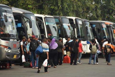 Anjloknya Penumpang Bus AKAP Tekan Terminal Tirtonadi
